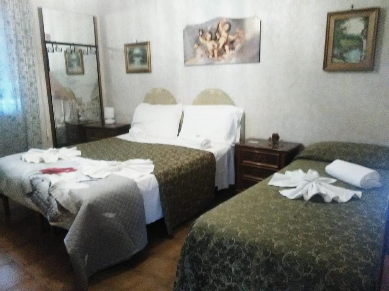Hillary House Hotel Fiumicino Kültér fotó